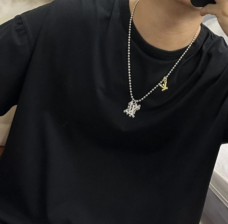 Louis Vuitton Necklaces Refined 251034