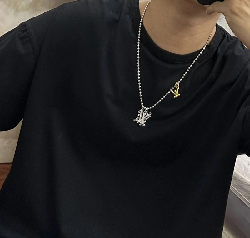 Louis Vuitton Necklaces Refined 251034