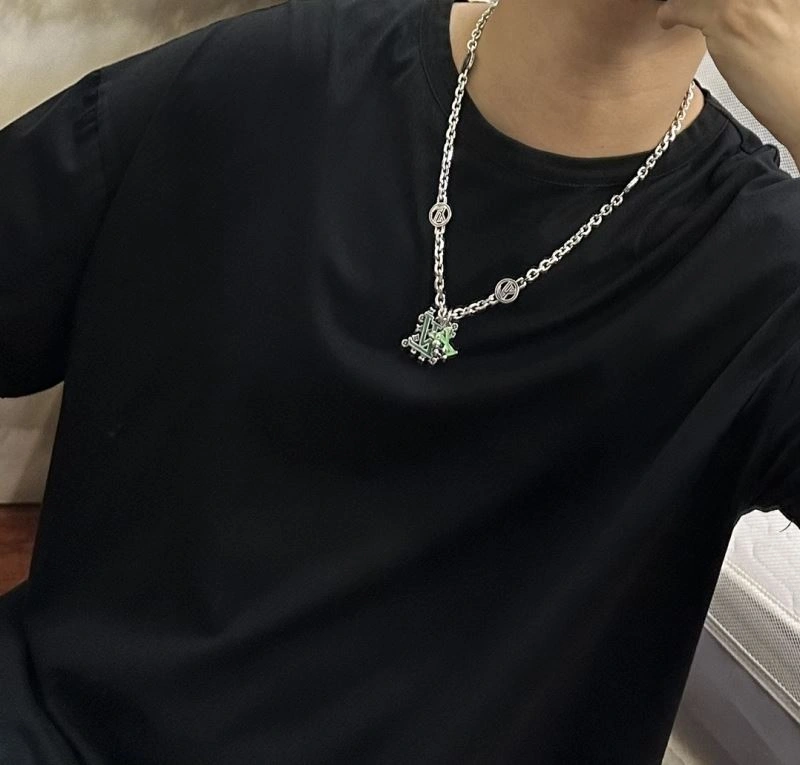 Contemporary Louis Vuitton Necklaces 251027