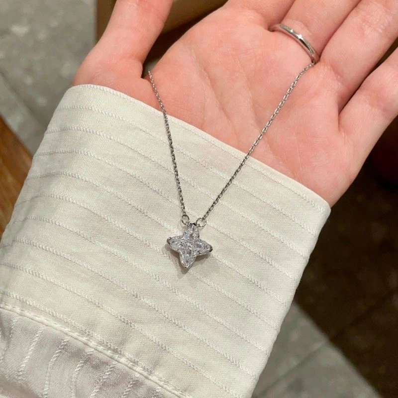 StreetReady Louis Vuitton Necklaces 251025
