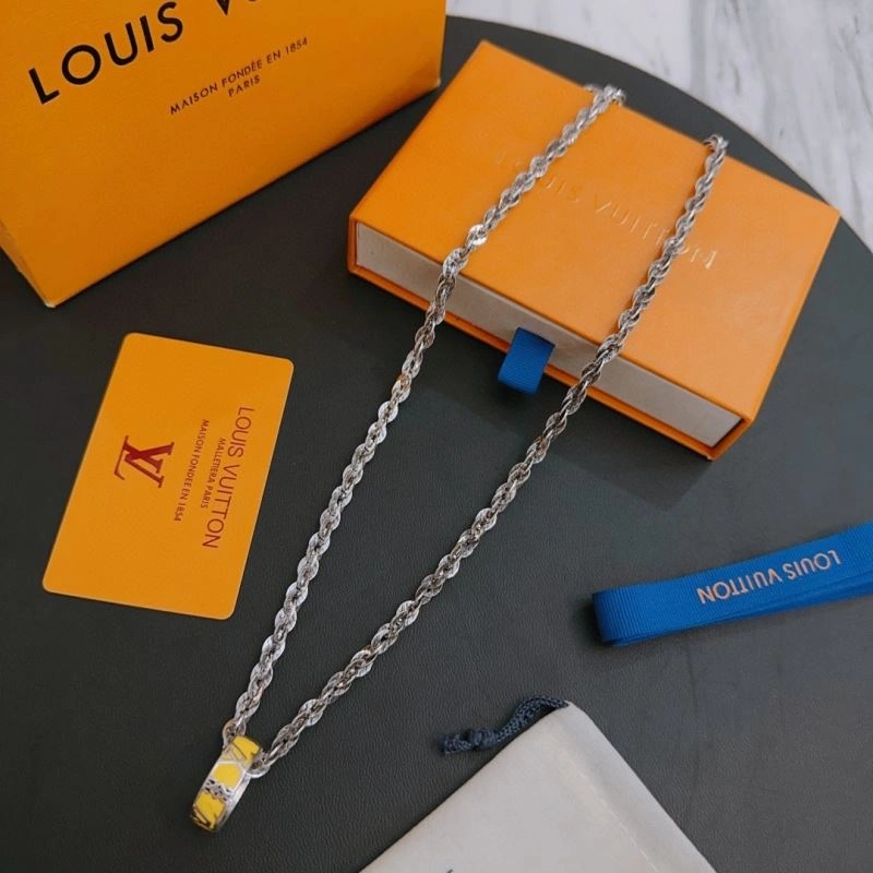 Louis Vuitton Necklaces Stretchable 251023