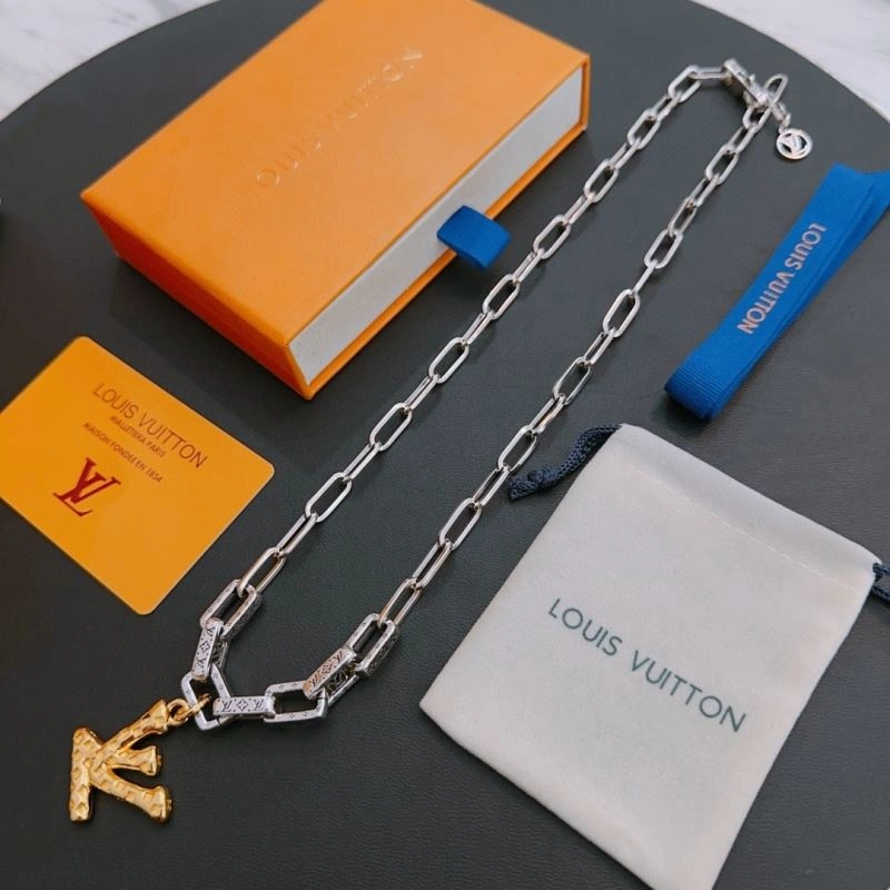 Resilient Louis Vuitton Necklaces 251021