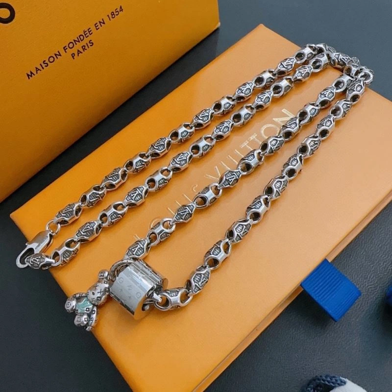 Functional Louis Vuitton Necklaces 251020