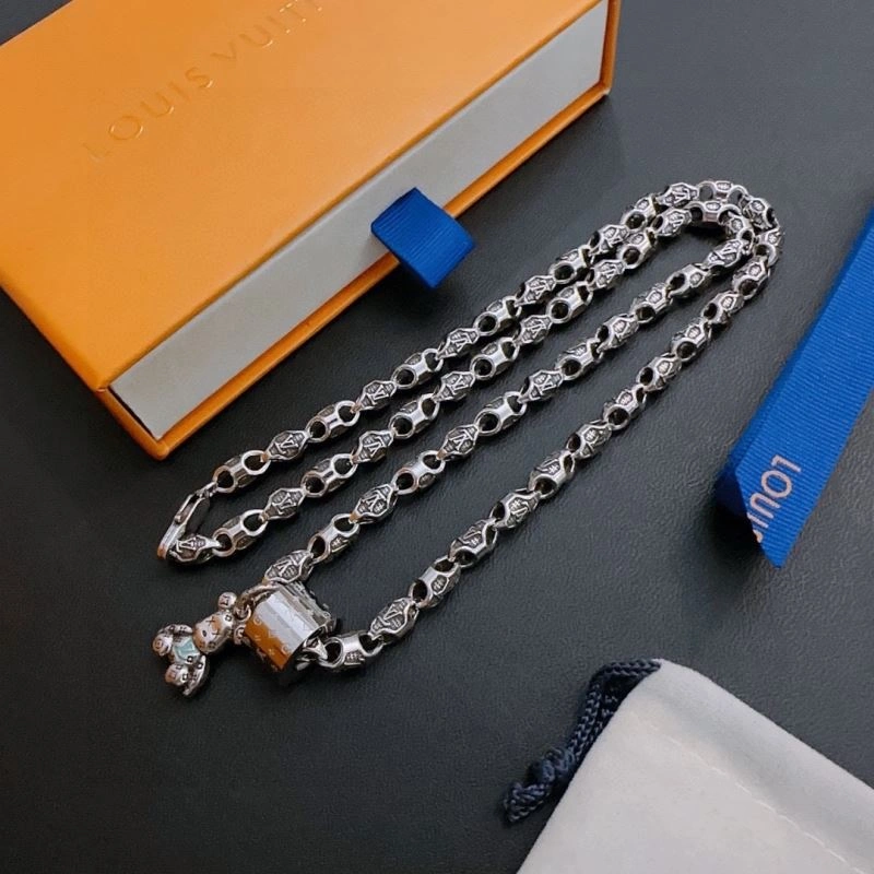 Functional Louis Vuitton Necklaces 251020