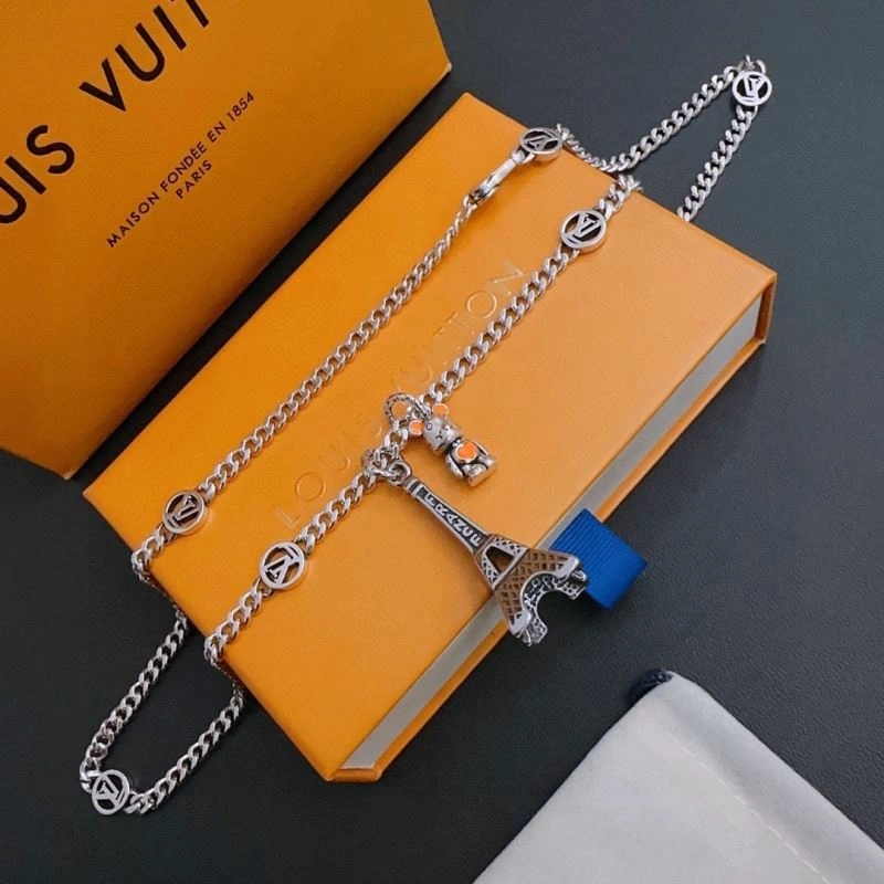 Louis Vuitton Necklaces Durable 251022