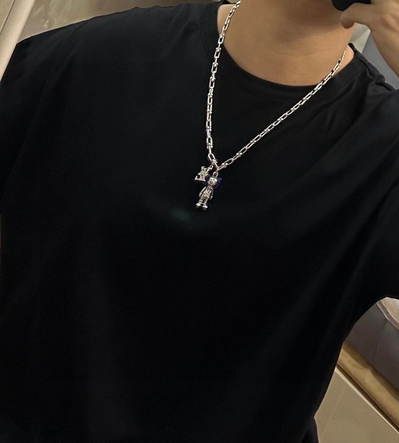 Attractive Louis Vuitton Necklaces 251018
