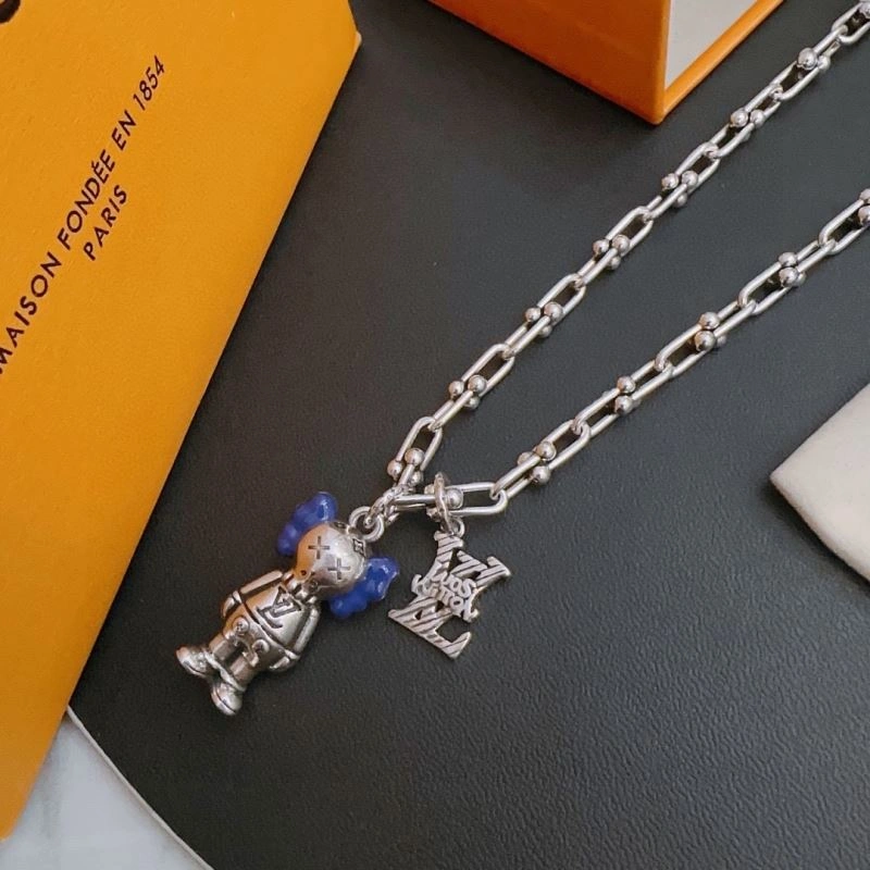 Attractive Louis Vuitton Necklaces 251018