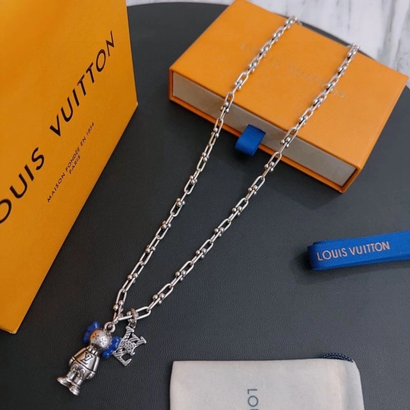Attractive Louis Vuitton Necklaces 251018