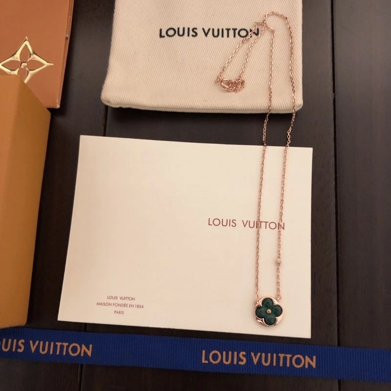 Louis Vuitton Necklaces Practical 251017