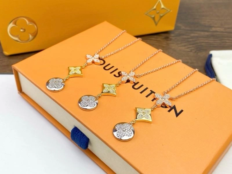 Louis Vuitton Necklaces Durable 251016
