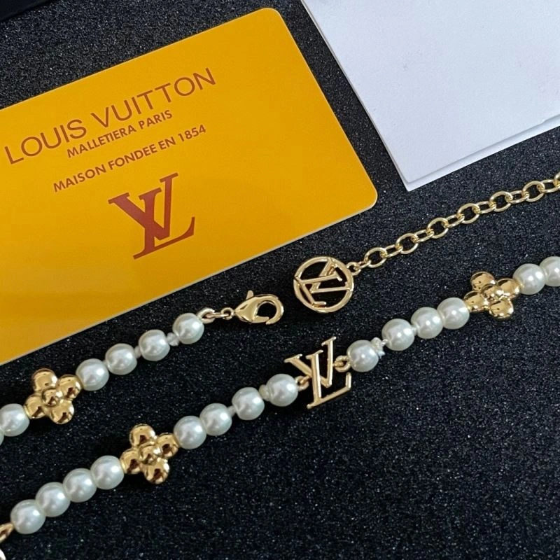 Colorful Louis Vuitton Necklaces 251015