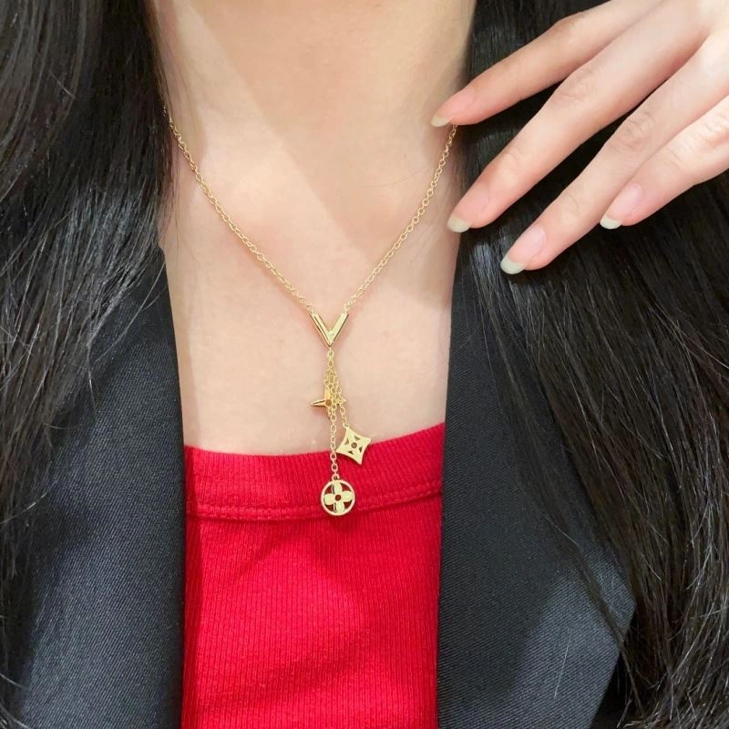 Louis Vuitton Necklaces Durable 251001