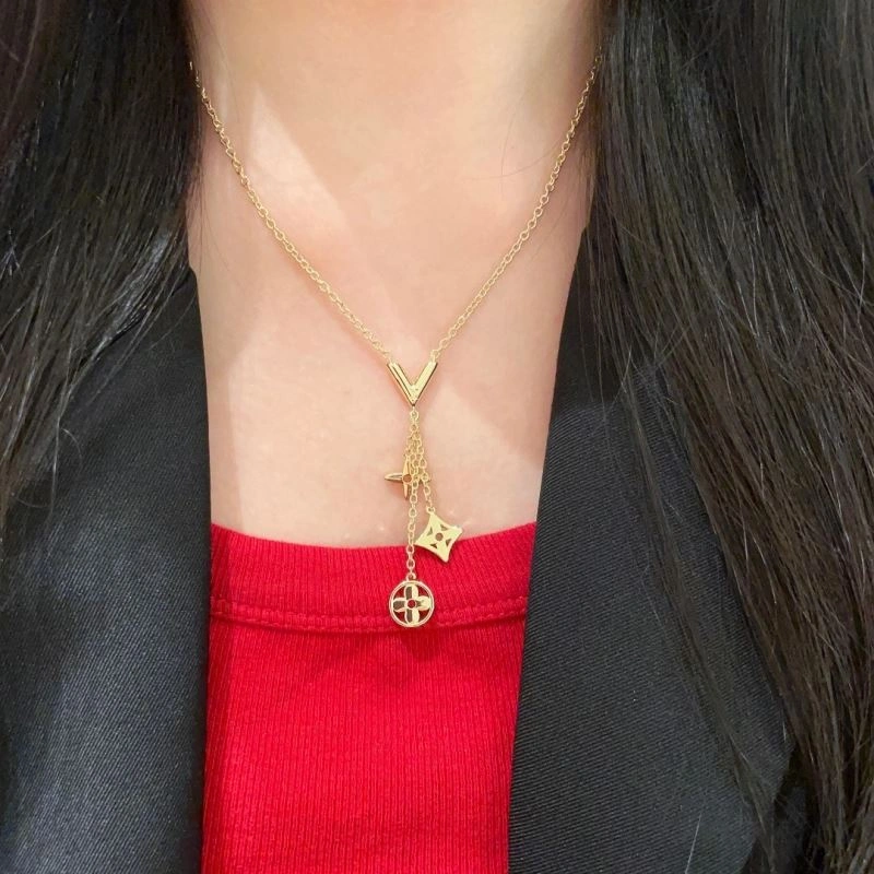 Louis Vuitton Necklaces Durable 251001