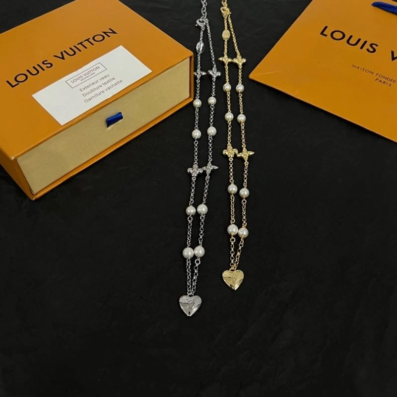 Timeless Louis Vuitton Necklaces 250989