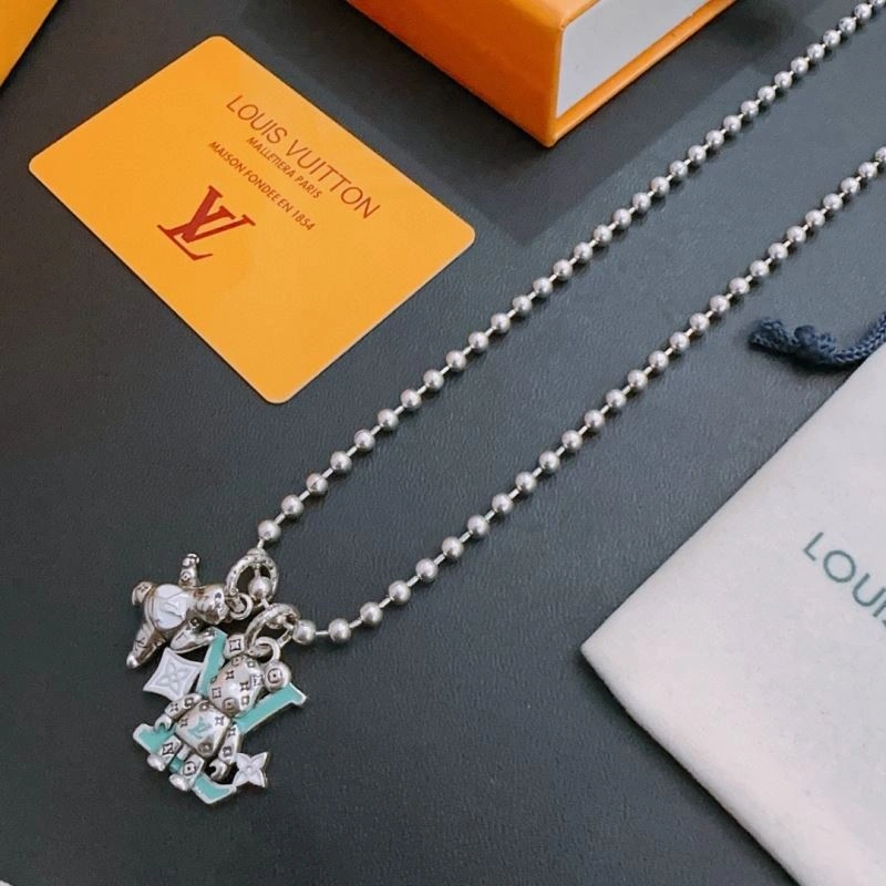 Louis Vuitton Necklaces Practical 250996
