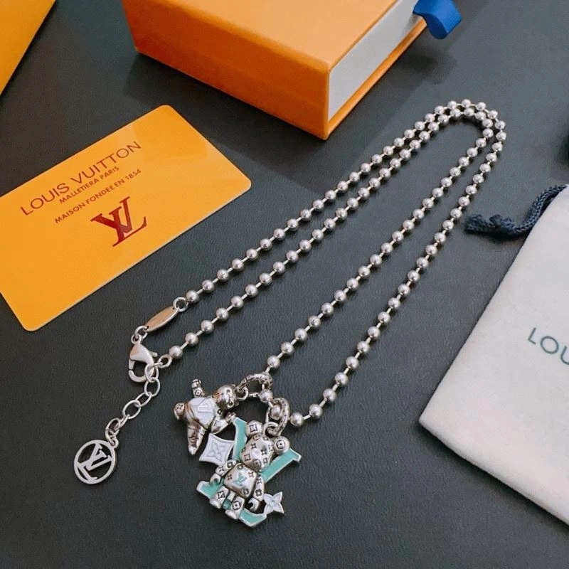 Louis Vuitton Necklaces Practical 250996
