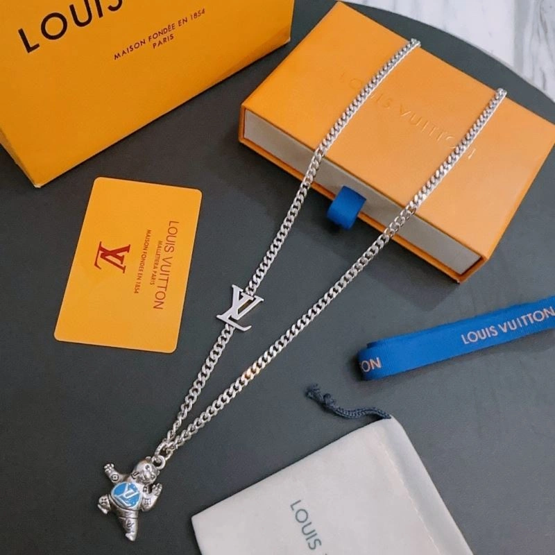 Louis Vuitton Necklaces Functional 250993