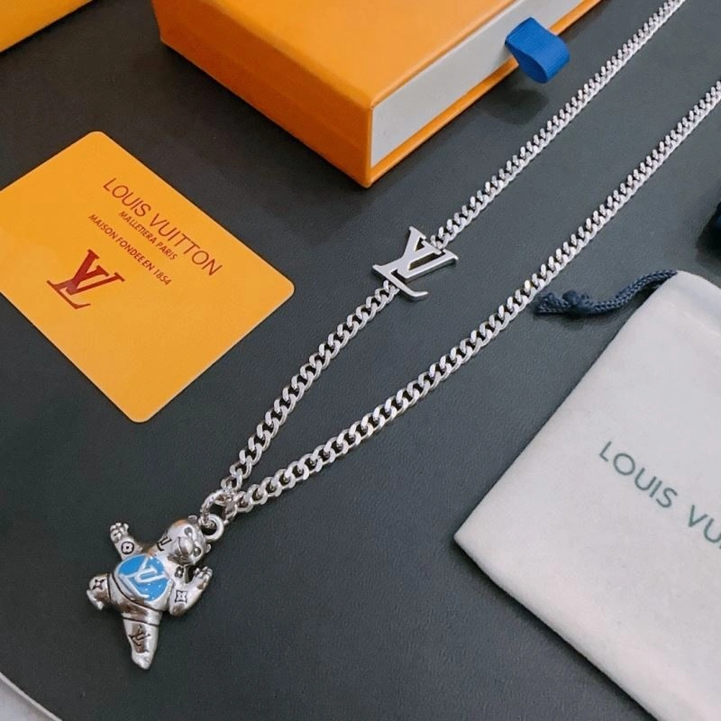 Louis Vuitton Necklaces Functional 250993
