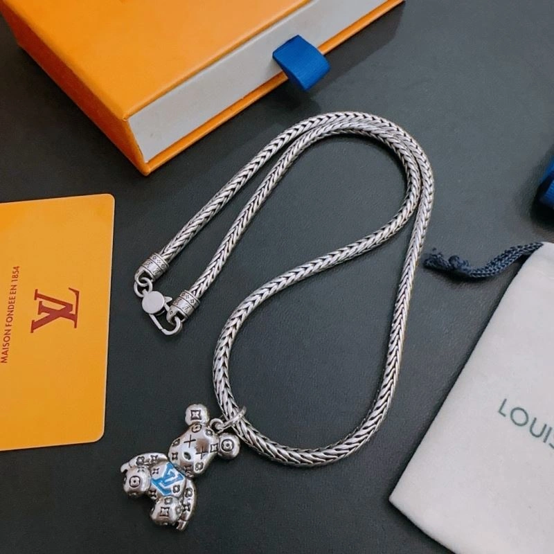 OdorResistant Louis Vuitton Necklaces 250997