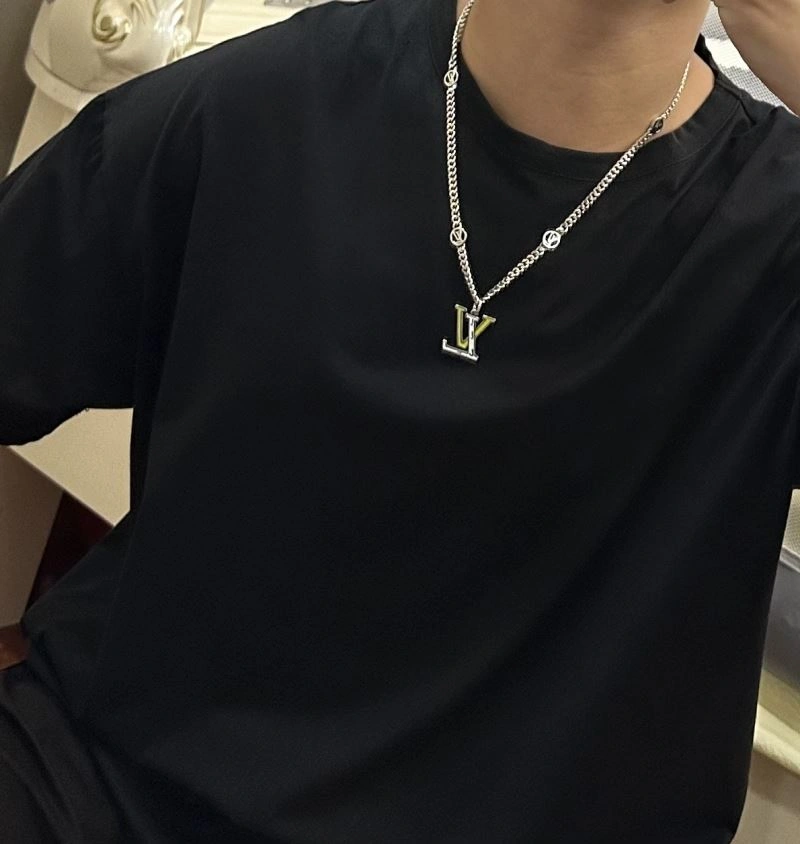 Louis Vuitton Necklaces SmartChoice 250995