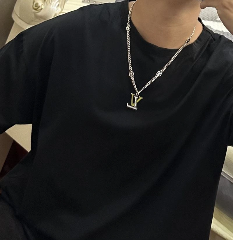 Louis Vuitton Necklaces SmartChoice 250995