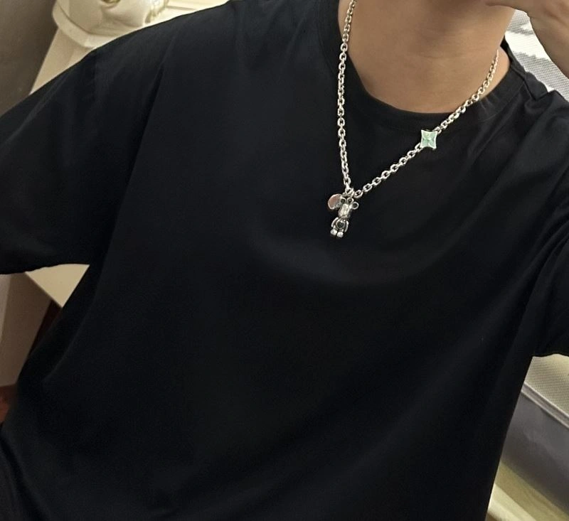Louis Vuitton Necklaces Lightweight 250988