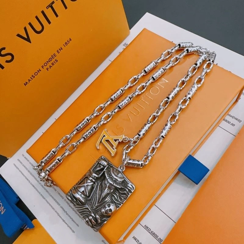 Premium Louis Vuitton Necklaces 250990
