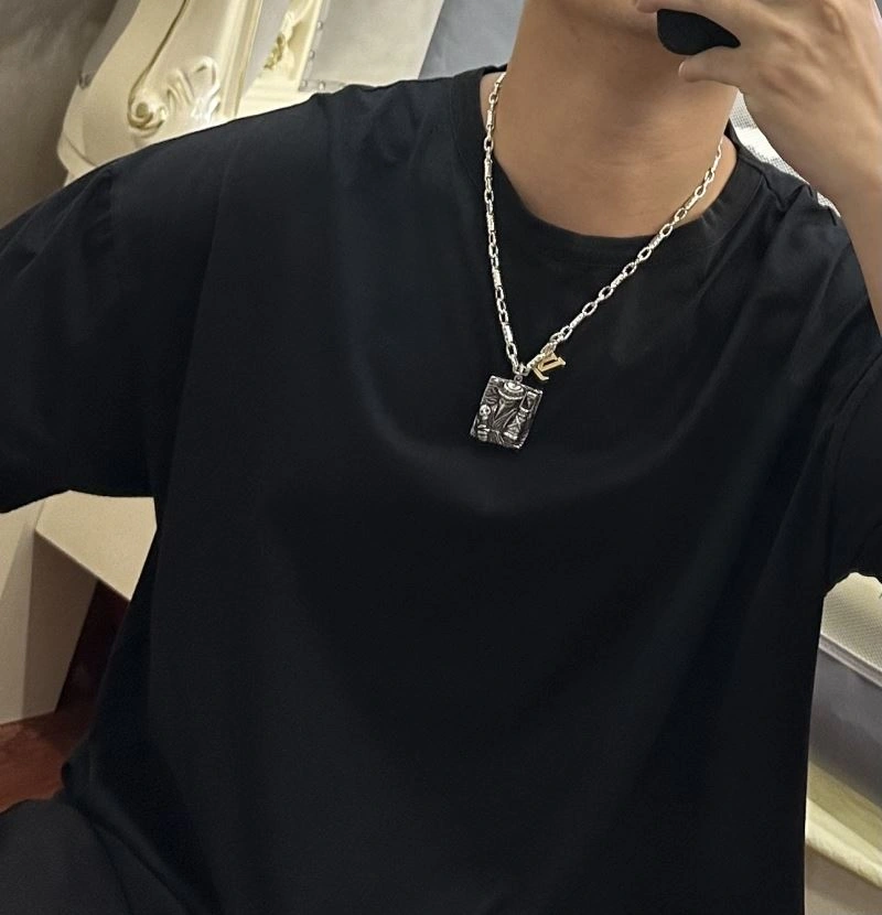 Premium Louis Vuitton Necklaces 250990