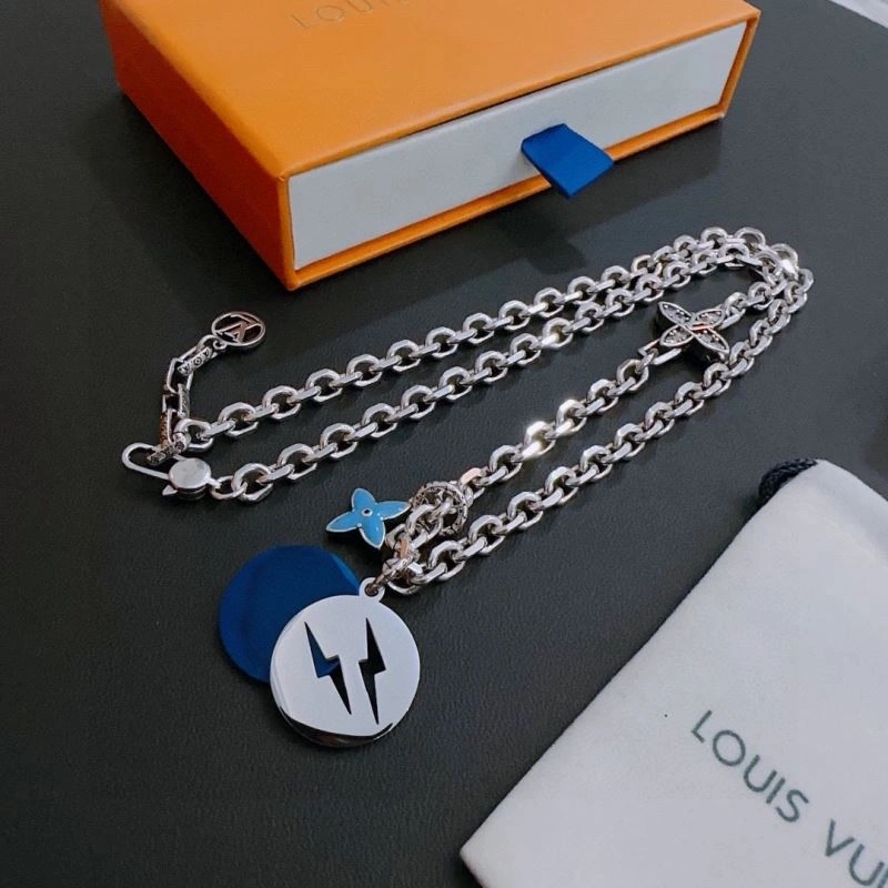 Tailored Louis Vuitton Necklaces 250917