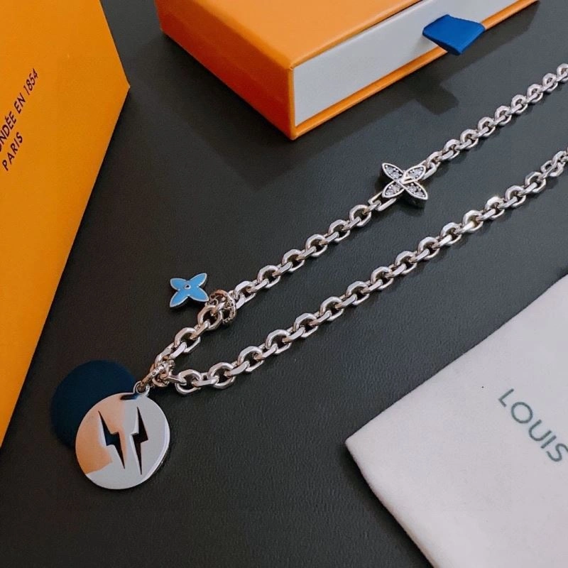 Tailored Louis Vuitton Necklaces 250917