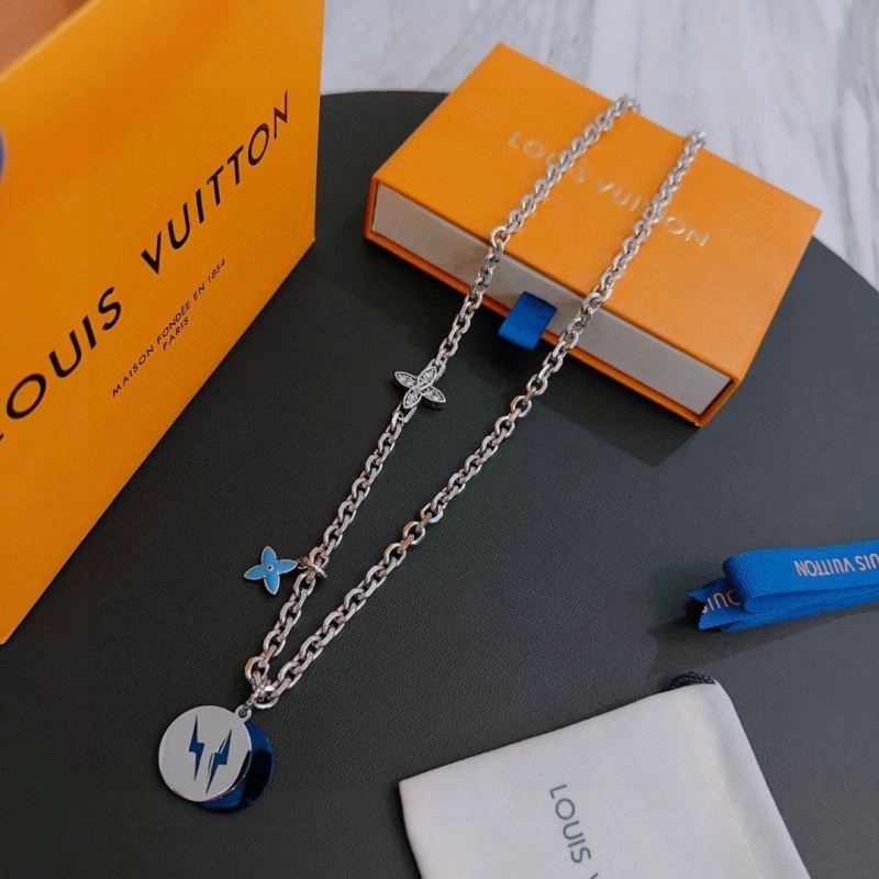 Tailored Louis Vuitton Necklaces 250917