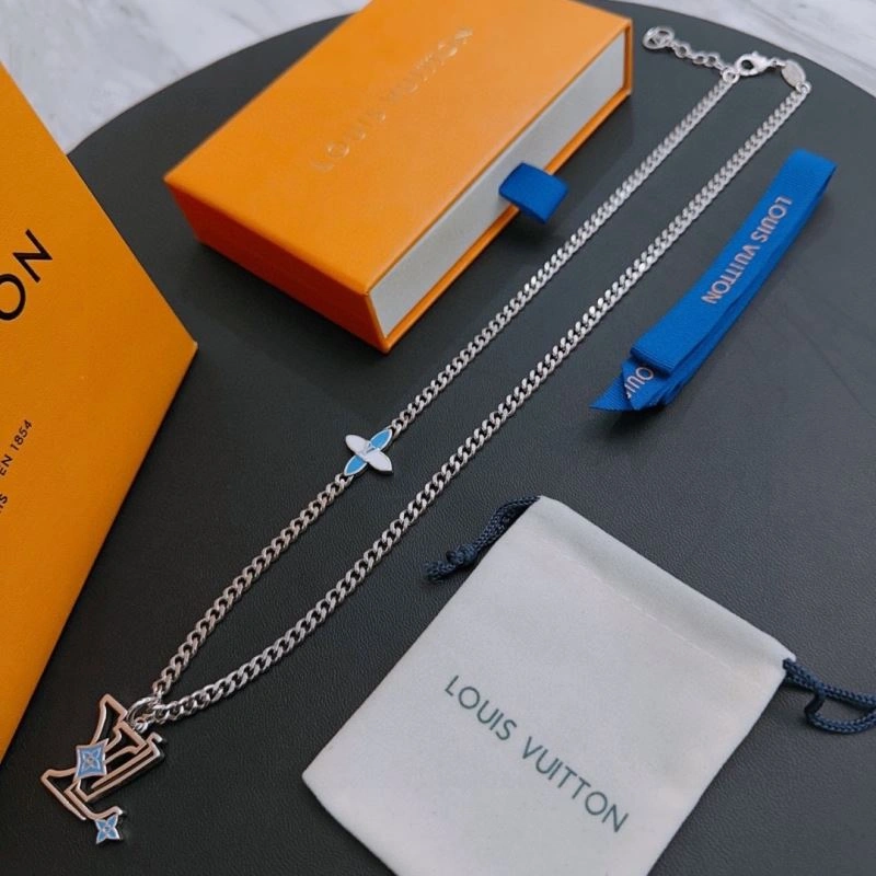 Popular Louis Vuitton Necklaces 250911