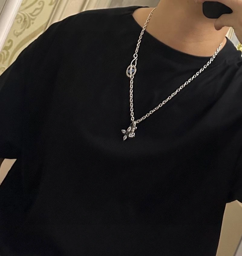 Popular Louis Vuitton Necklaces 250927