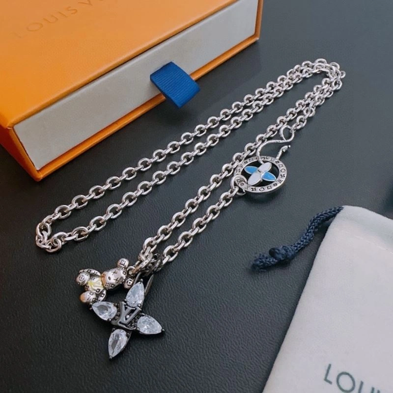 Popular Louis Vuitton Necklaces 250927