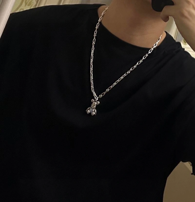 UrbanStyle Louis Vuitton Necklaces 250915