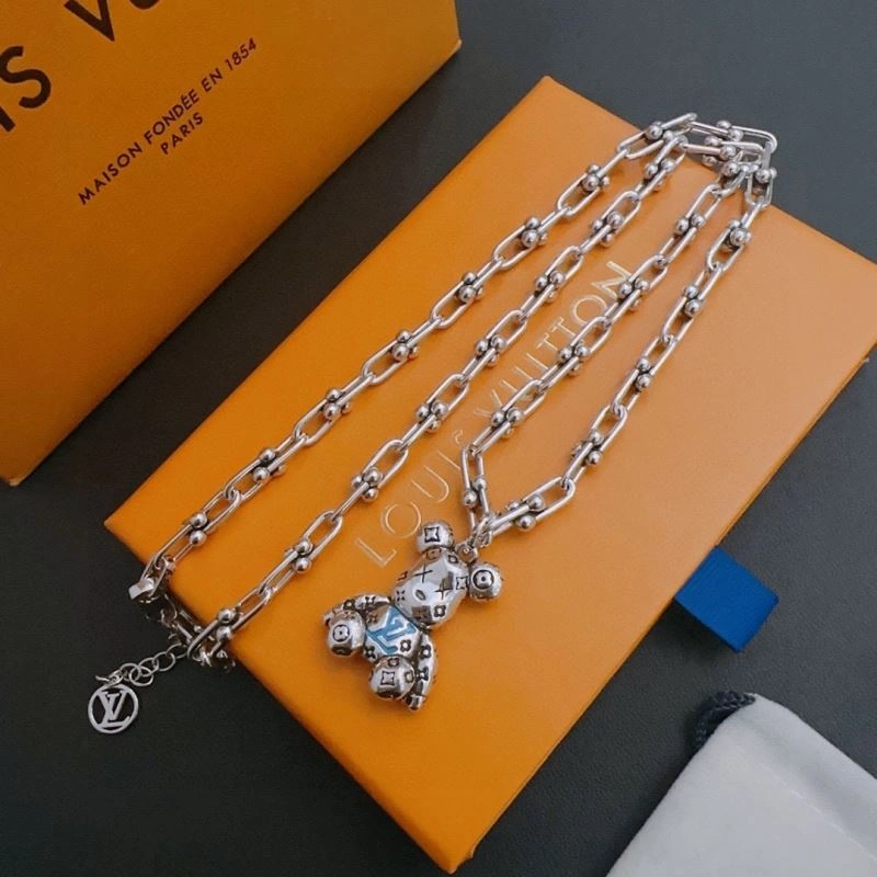 UrbanStyle Louis Vuitton Necklaces 250915