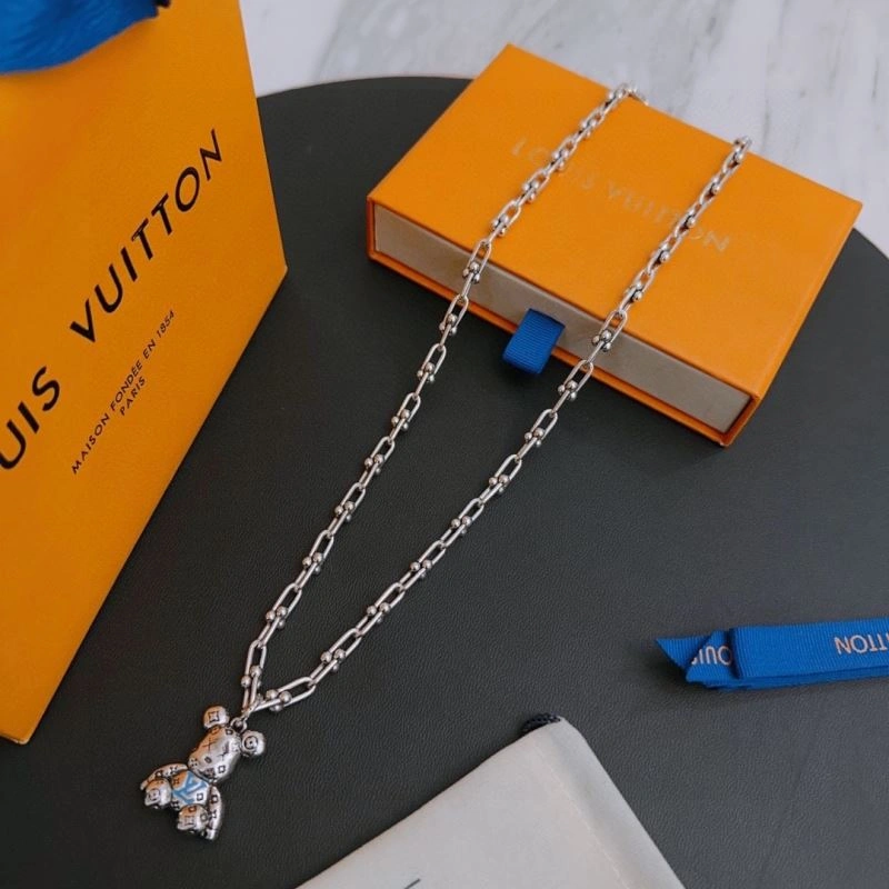 UrbanStyle Louis Vuitton Necklaces 250915