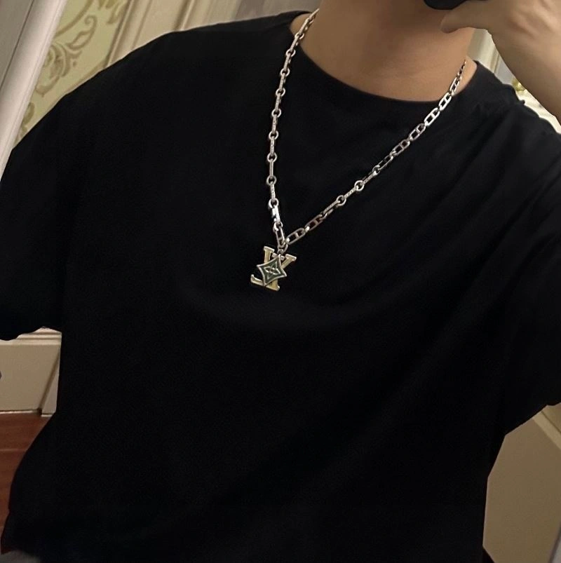 Louis Vuitton Necklaces AllSeason 250923