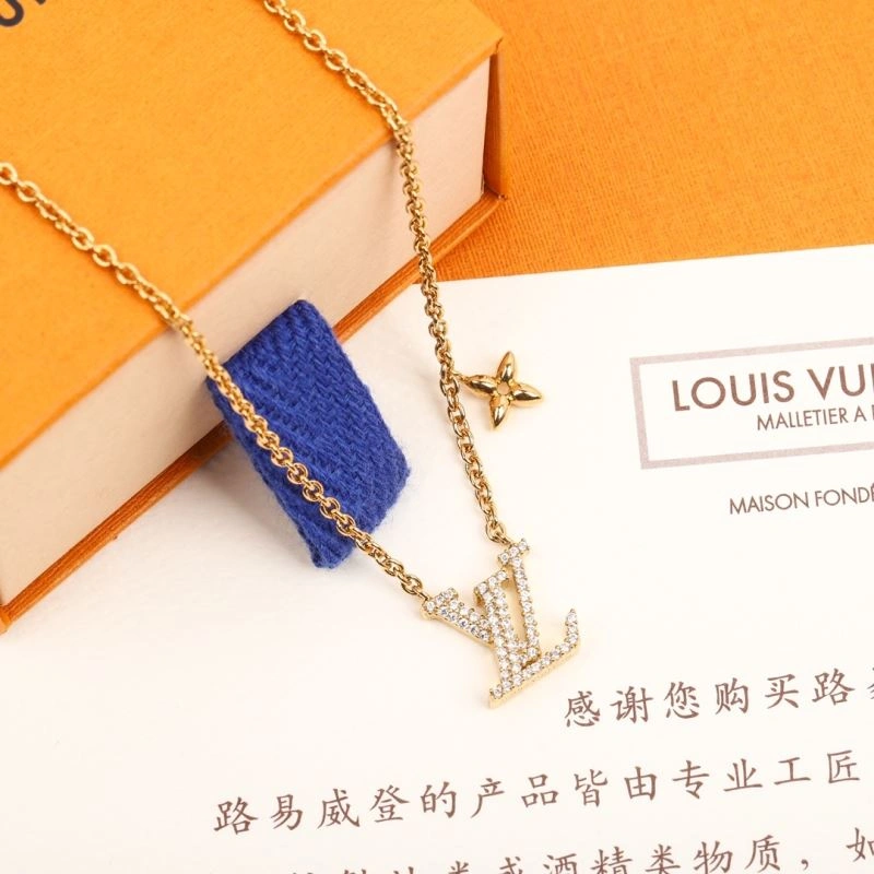 FreshLook Louis Vuitton Necklaces 250922