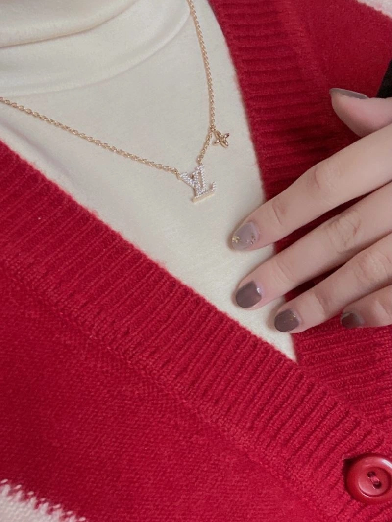 FreshLook Louis Vuitton Necklaces 250922