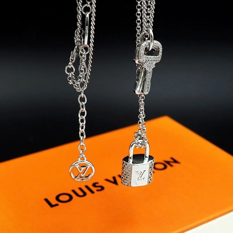 EyeCatching Louis Vuitton Necklaces 250926