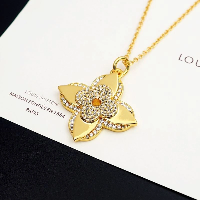 RelaxedFit Louis Vuitton Necklaces 250898