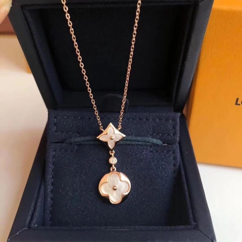 Louis Vuitton Necklaces Flexible 250897