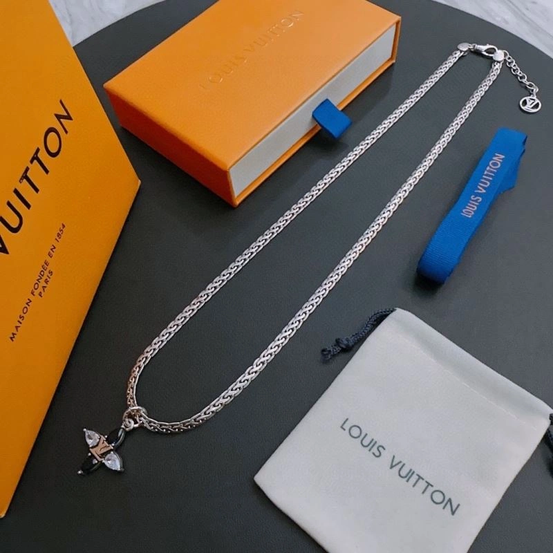 Louis Vuitton Necklaces HighPerformance 250893