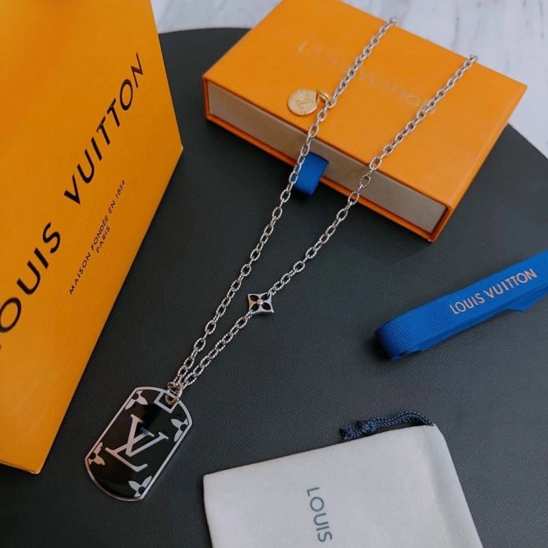 EasyMatch Louis Vuitton Necklaces 250863