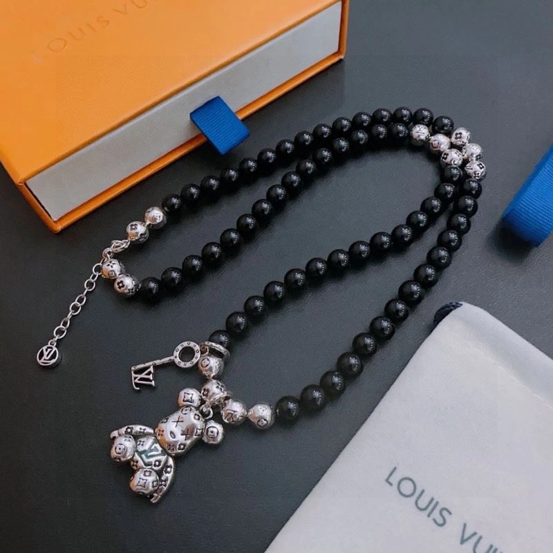 Modern Louis Vuitton Necklaces 250885