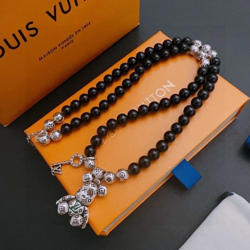 Modern Louis Vuitton Necklaces 250885
