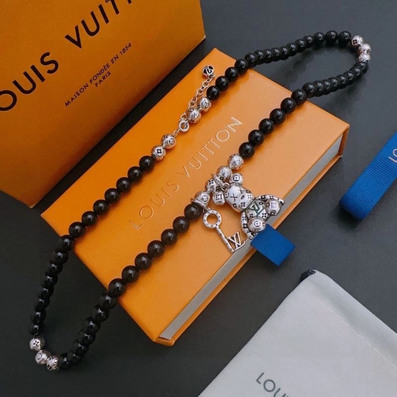 Modern Louis Vuitton Necklaces 250885