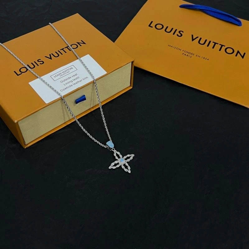 UrbanStyle Louis Vuitton Necklaces 250880