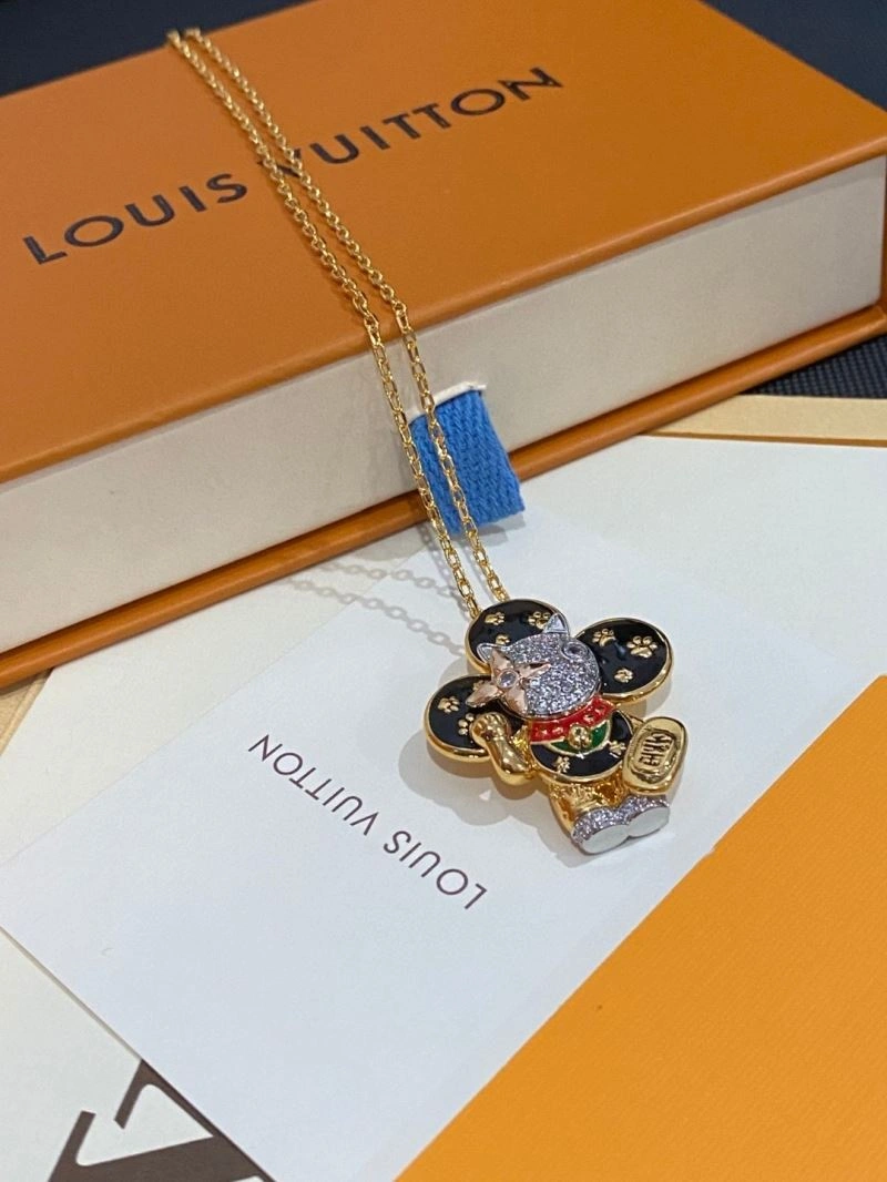 Trendsetting Louis Vuitton Necklaces 250864